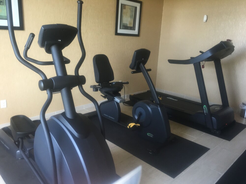 Cobblestone Hotel & Suites Jefferson - photo 32
