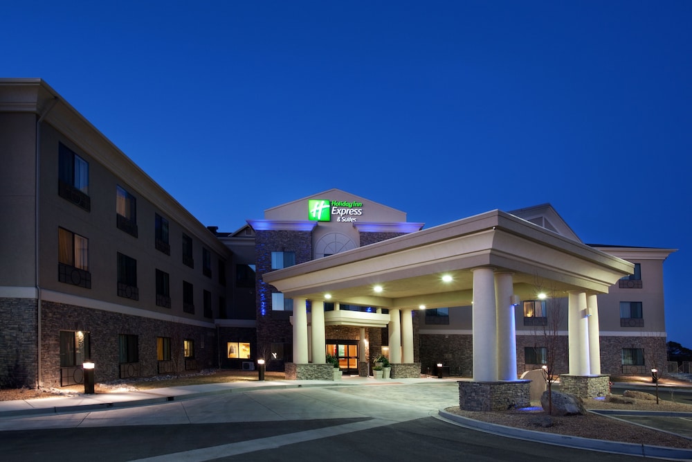 Holiday Inn Express & Suites Los Alamos Entrada Park by IHG - photo 38