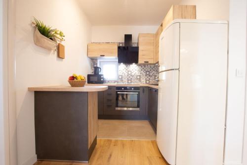 Pipi 2BR apt with Balcony — 4-Star Luxury Hotel in Zadar, Croatia