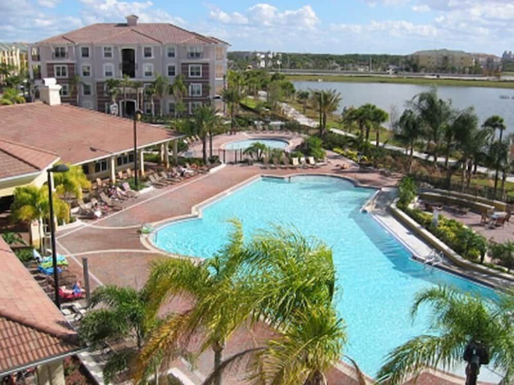 Modern Vacation Apartment with a Lake View at Vista Cay Resort VC4816 - photo 2