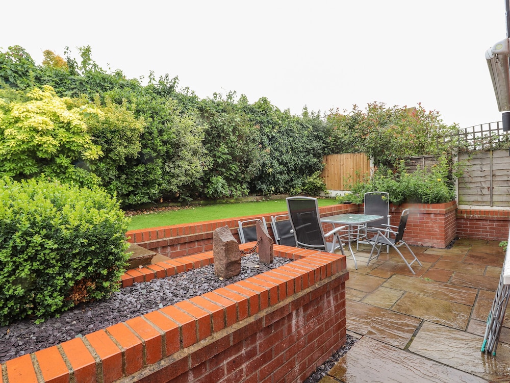 Crummock - last minute hotel in Frodsham