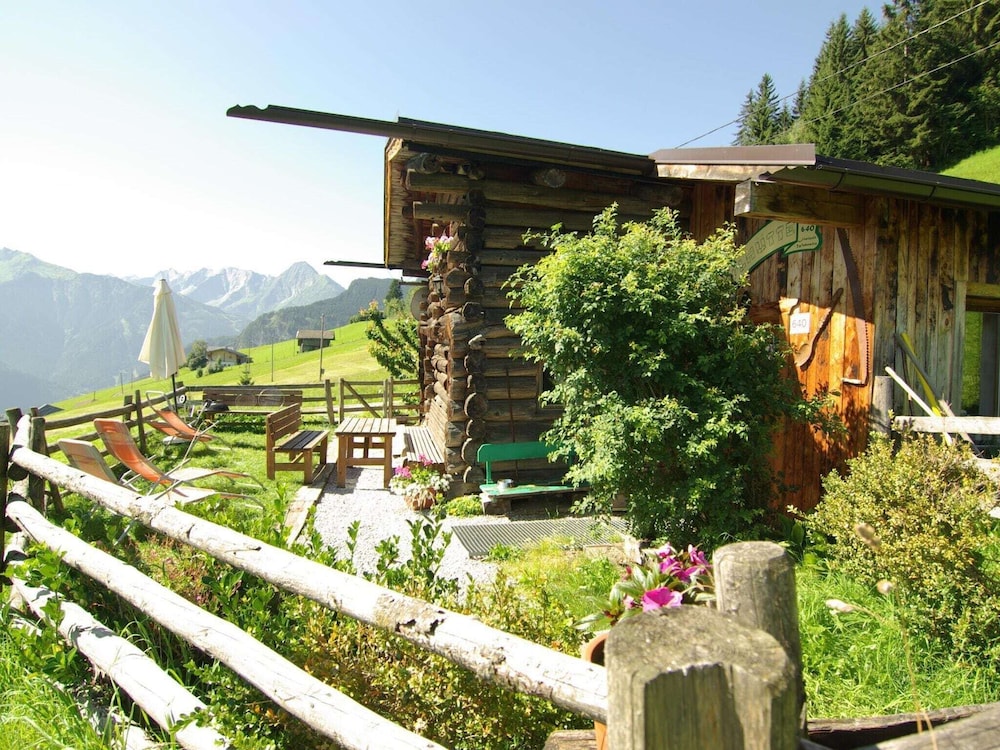 Quaint Mountain Hut in Hippach with Garden And Barbeque in Hippach, Austria