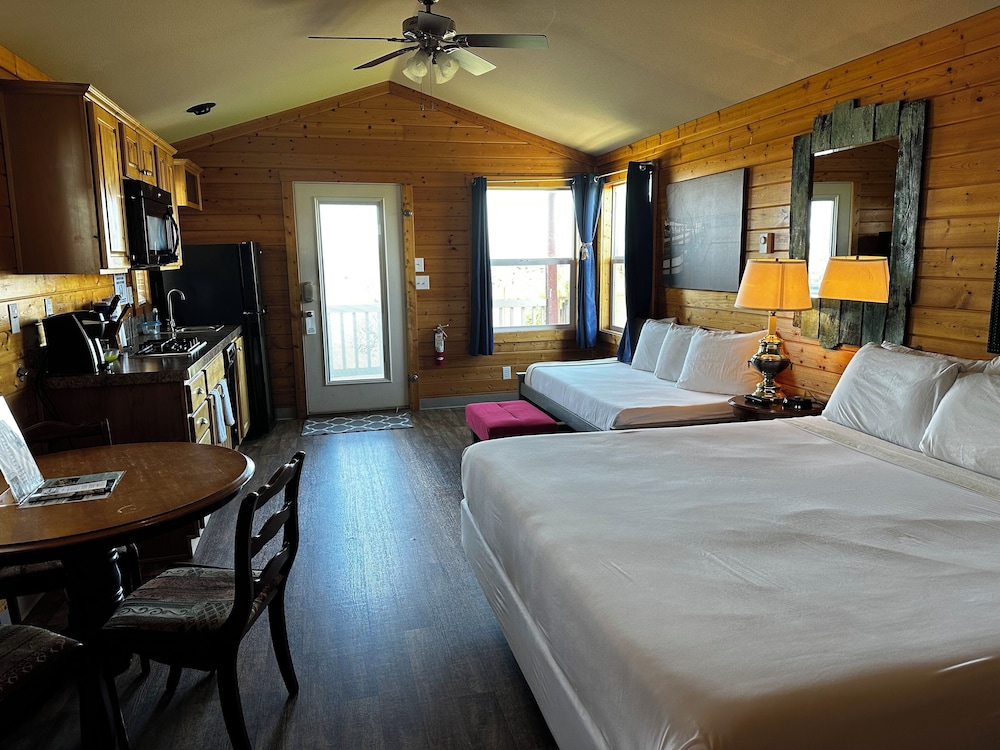 Westport Marina Cottages - photo 7