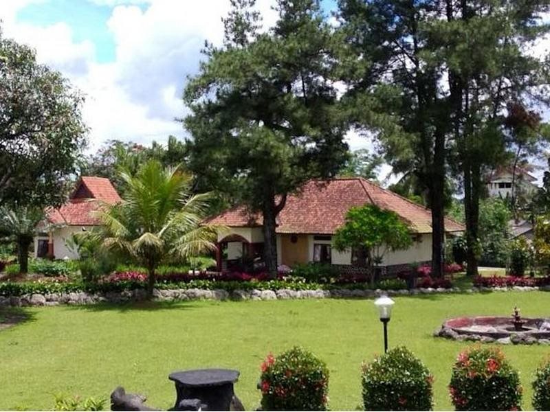 Rostta pyramids - carbon neutral hotel in Unknown City