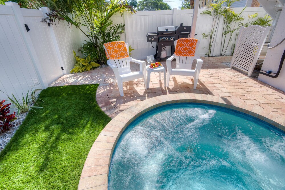 Pineapple Key - photo 17
