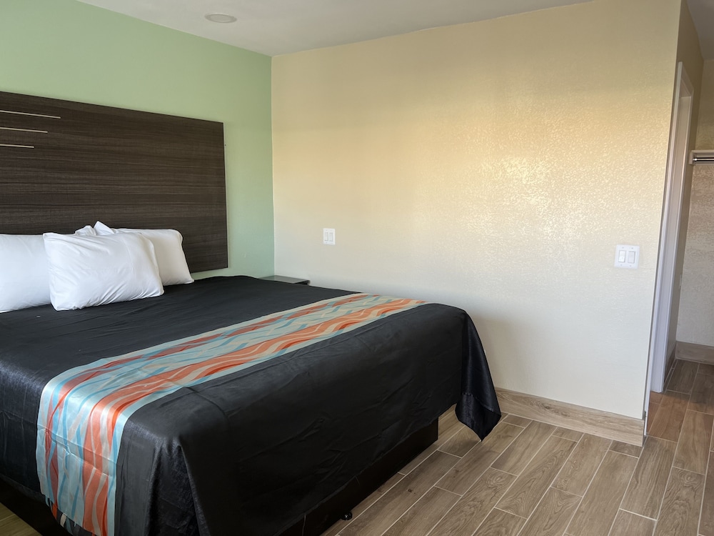 Mauna Loa Motel - photo 5