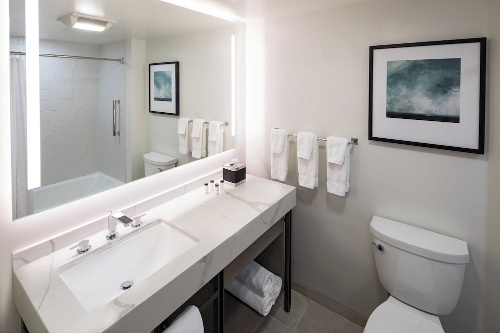 Portland Sheraton at Sable Oaks - photo 16
