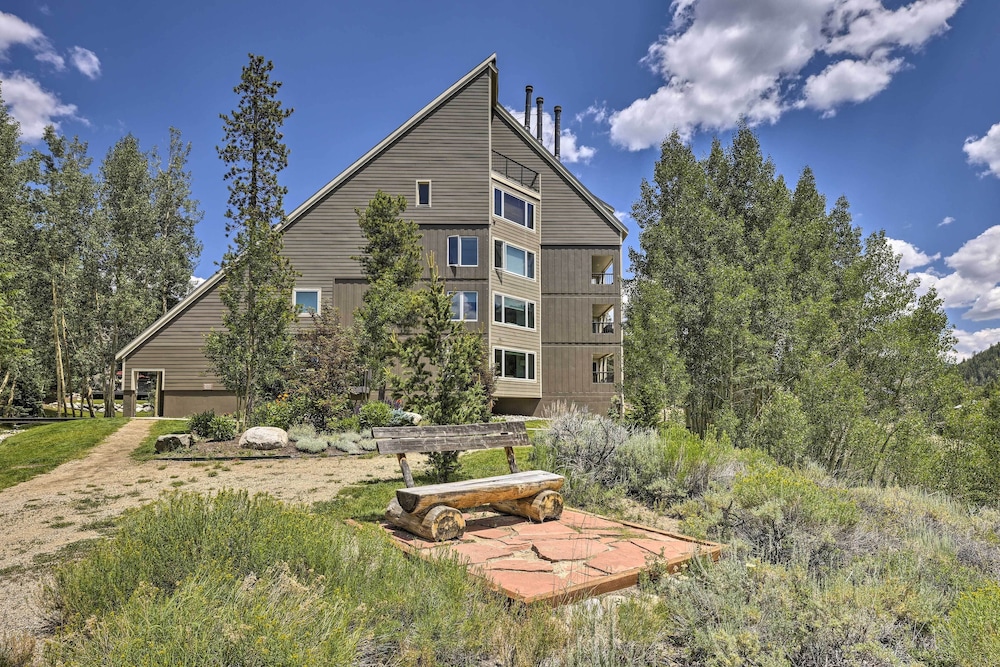 2 Mi to Keystone Resort Condo with Hot Tub Access - photo 9