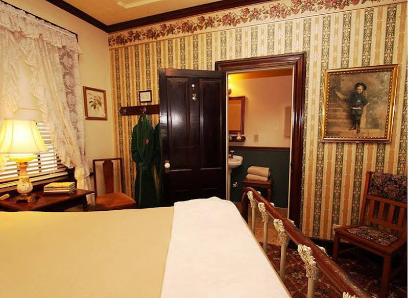 Historic National Hotel & Restaurant - photo 31