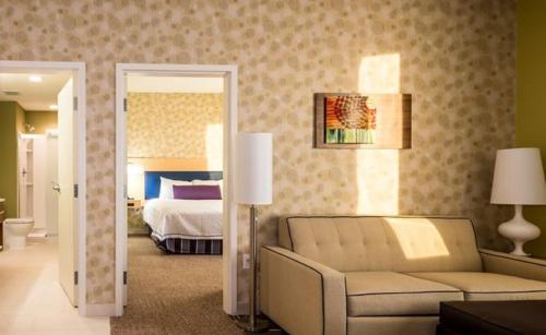 Home2 Suites By Hilton Gulfport I 10