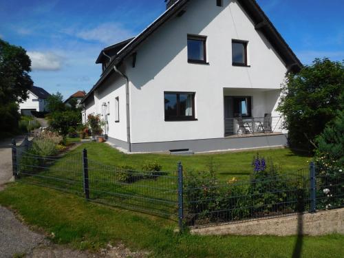 Ferienwohnung Charly — 4-Star Luxury Hotel in Hellenthal, Germany
