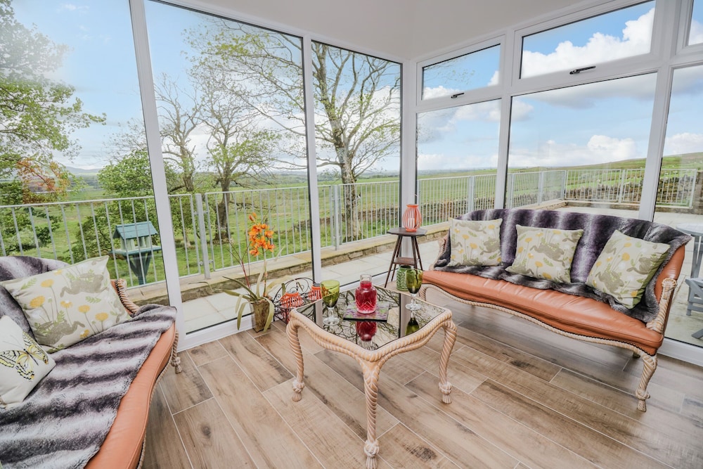 Torties Cottage — 4-Star Luxury Hotel in Brampton, United Kingdom