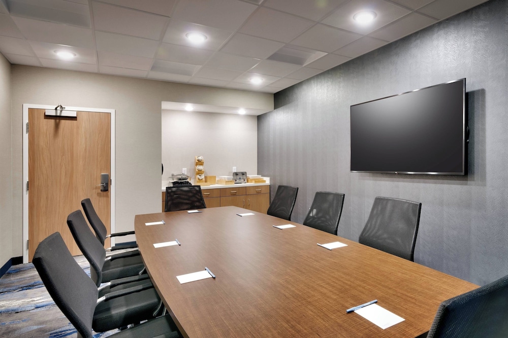 Fairfield by Marriott Inn & Suites Livingston Yellowstone - photo 31
