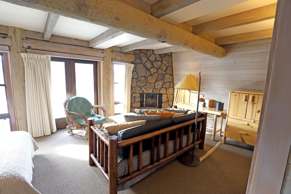 Sun Mountain Lodge - photo 9