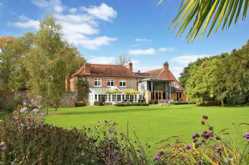 Bockmer House Buckinghamshire 21357629 — Marlow
