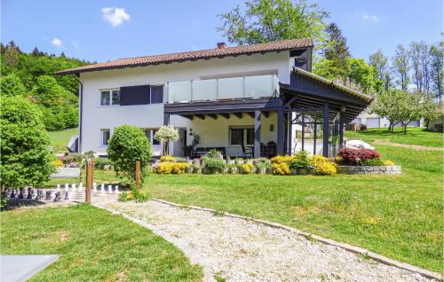 Cozy Apartment In Untergriesbach — 4-Star Luxury Hotel in Untergriesbach, Germany