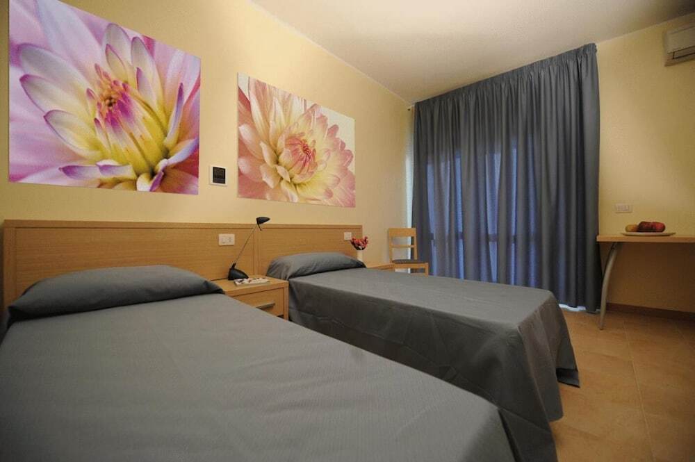 Residence Lorenzo da Viterbo — 4-Star Luxury Hotel in Viterbo, Italy