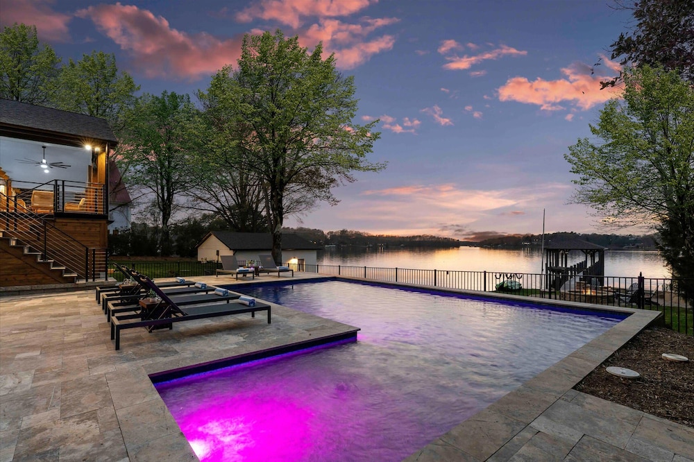 Keenan Beach in Mooresville, United States