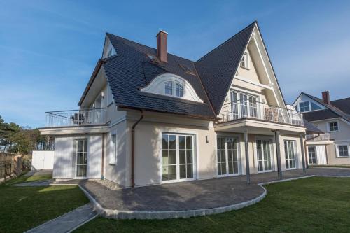Haus Kranichsruh Whg_ _StrandGut_ — 4-Star Luxury Hotel in Zingst, Germany