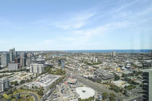 3BR 2BATH Southbank Stylish Sea View — 4-Star Luxury Hotel in Melbourne, Australia