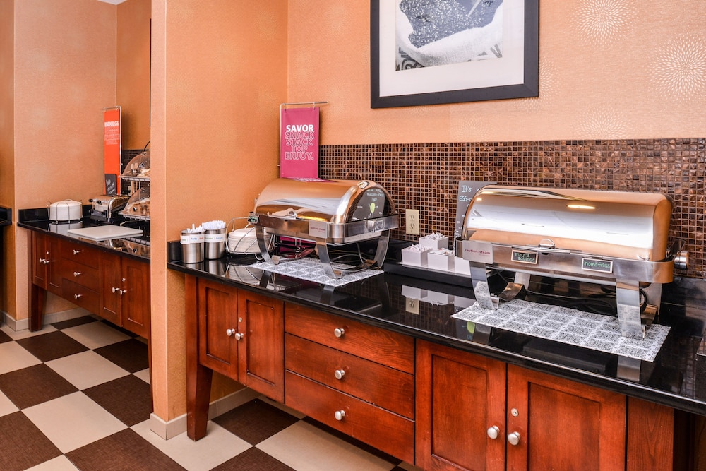 Hampton Inn & Suites Plymouth - photo 48