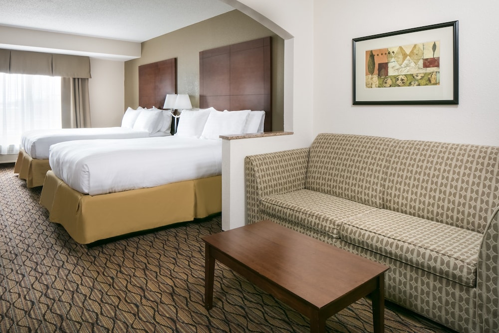 Holiday Inn Express Hotel & Suites Clinton by IHG - photo 9