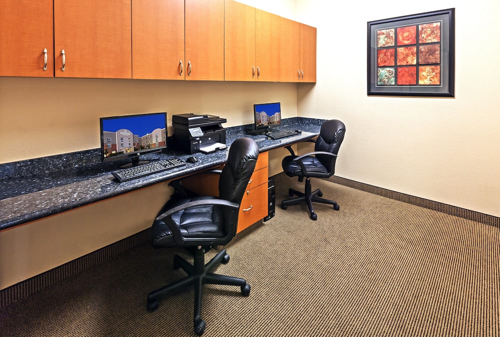 Candlewood Suites Pearland by IHG - photo 16