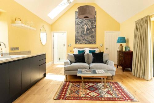 Meadow Barn - carbon neutral hotel in Axminster