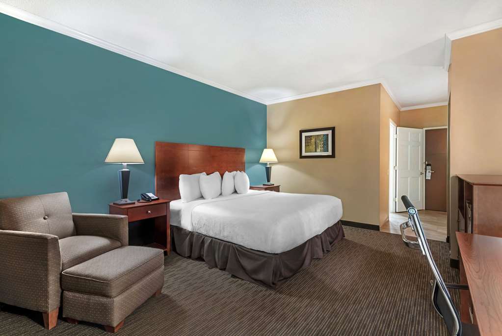 Best Western Plus Plattsburgh - photo 12
