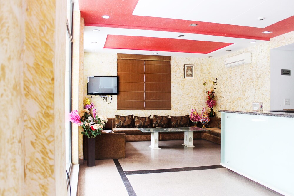 Hotel Taj Galaxy — Agra — photo 2