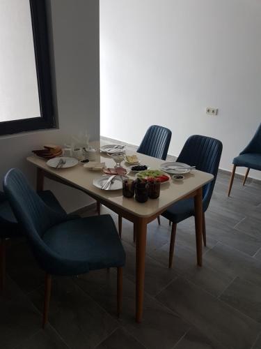 Hotel S 326