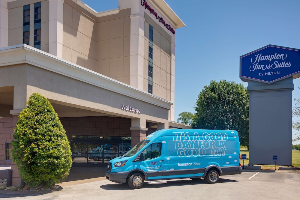 Hampton Inn & Suites Nashville Airport - photo 35