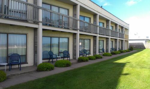 Surf & Sand Beach Motel - photo 14