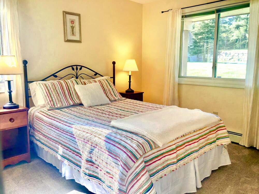 F3 Fairway Village Condo with great mountain views 8 minute walk from Omni Mount Washington Hotel - photo 18