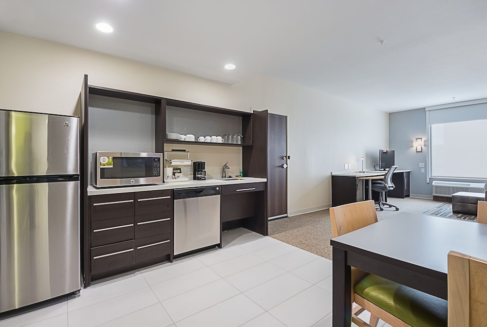 Home2 Suites by Hilton Dallas Grand Prairie - photo 15