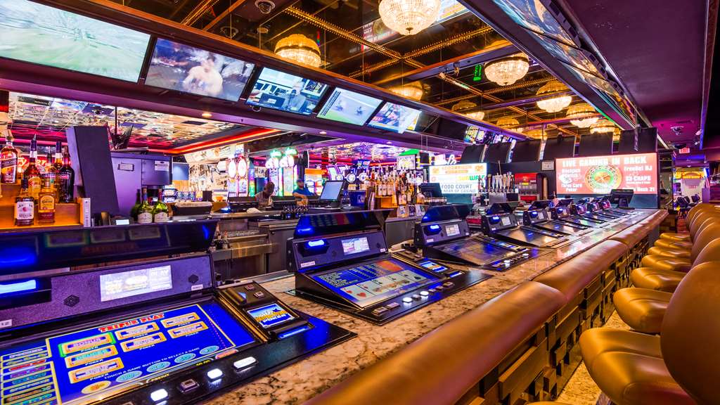 Best Western Plus Casino Royale Center Strip - photo 29