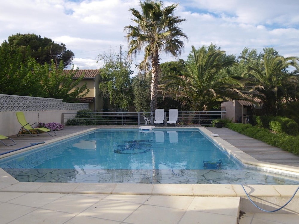 Les Algues Du Grau — Agde