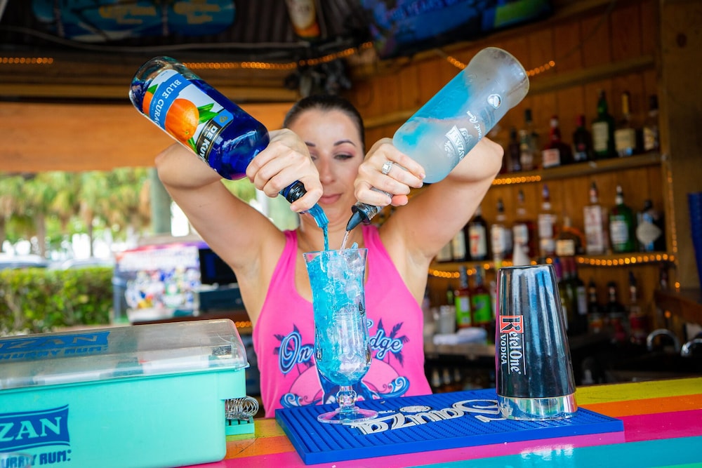 Dockside Inn & Resort - photo 50