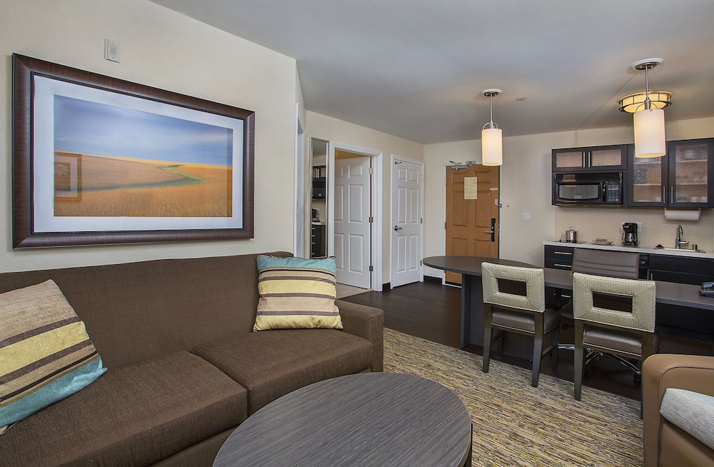Candlewood Suites Bowling Green by IHG - photo 12