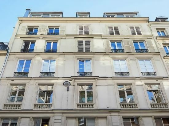 Camallo Paris — 4-Star Luxury Hotel in Paris, France