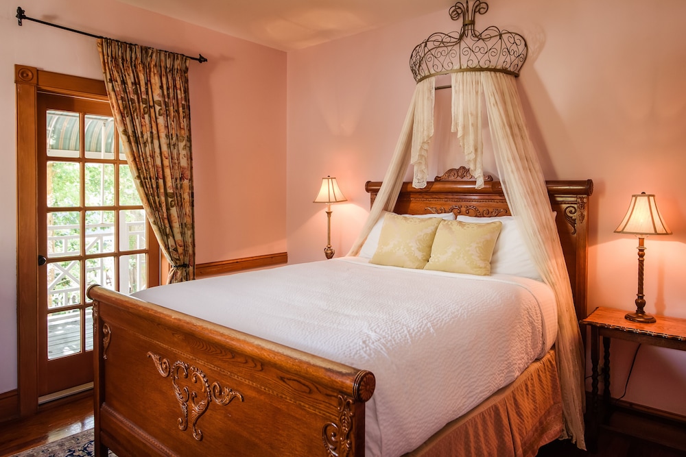 Sweetwater Branch Inn - photo 53
