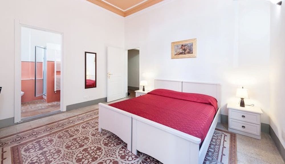 L'aranceto&Stilnovo Guest House Di Toka Alfons — 4-Star Luxury Hotel in Florence, Italy