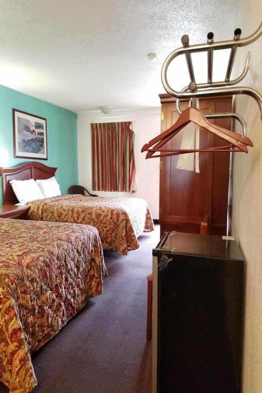 Americas Best Value Inn Indy South - photo 9
