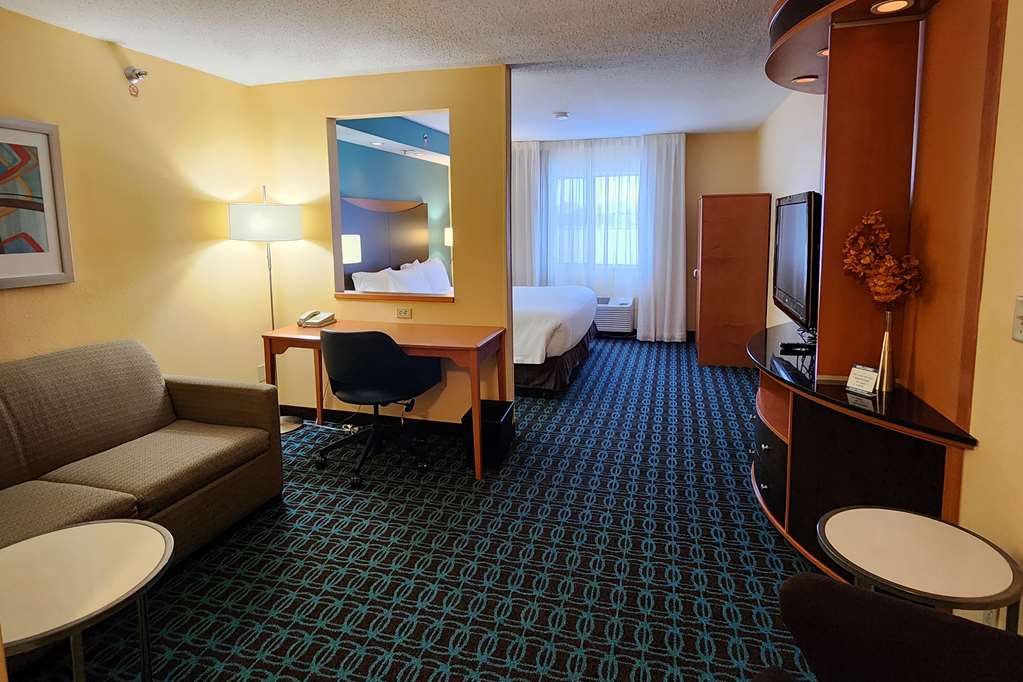 AmericInn by Wyndham St. Cloud MN Shopping Area - photo 10