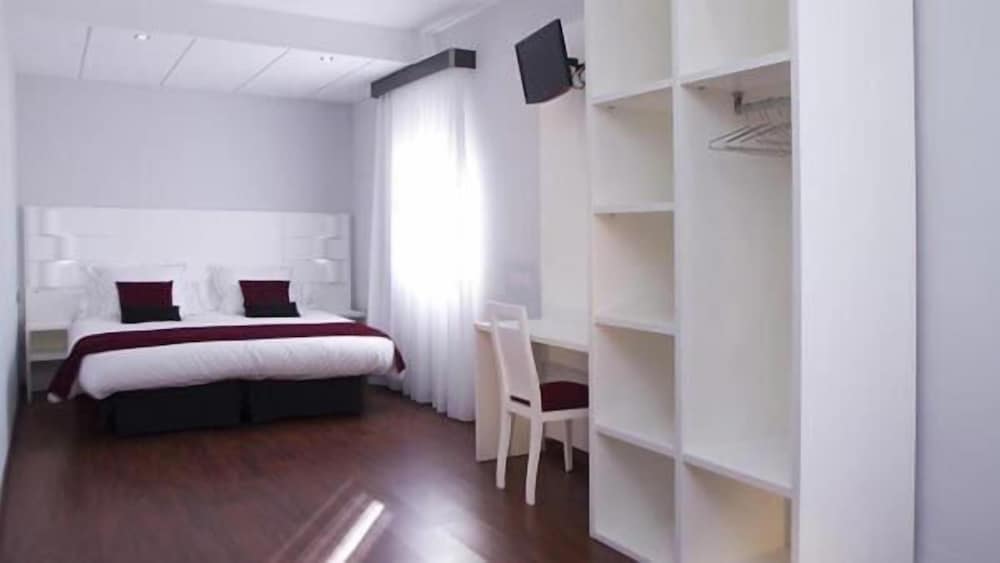 Hotel Pepo — hotel in Benifallet