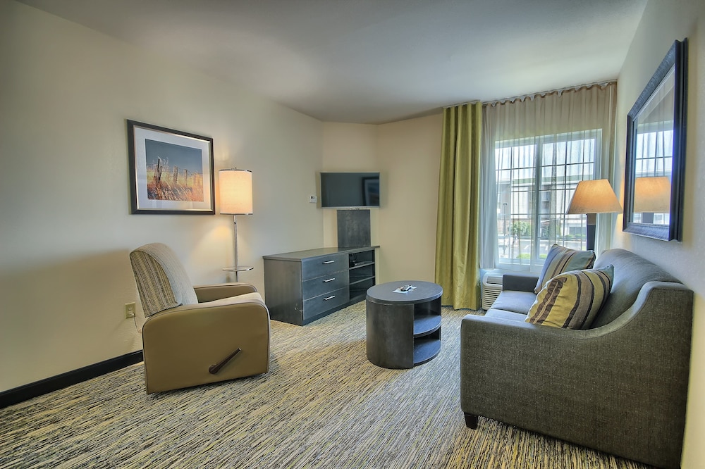 Candlewood Suites Columbus Grove City by IHG - photo 14