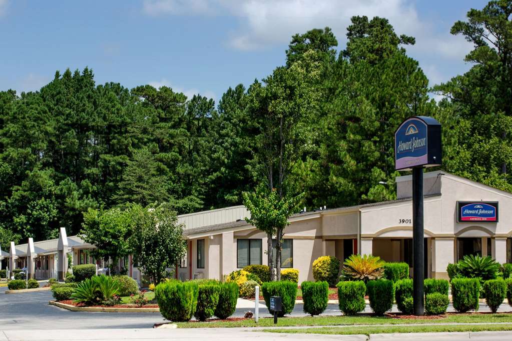 Howard Johnson by Wyndham Wilmington in Wilmington, United States