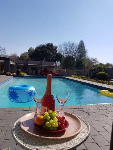 Rekky Signature Guesthouse — 4-Star Luxury Hotel in Johannesburg, South Africa