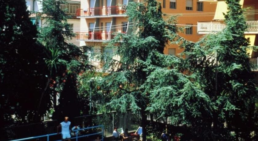 Minerva — hotel in Pietra Ligure
