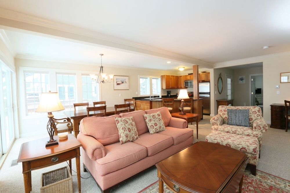 3BR Overlook at Topnotch - photo 13